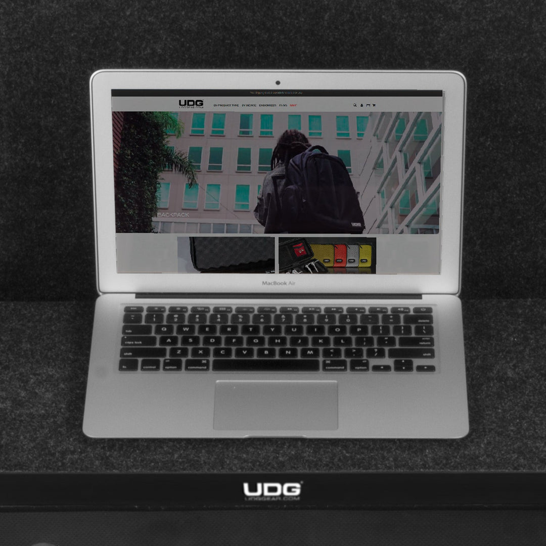 UDG Ultimate Flight Case Multi Format XL Black MK3 Plus (Laptop Shelf)