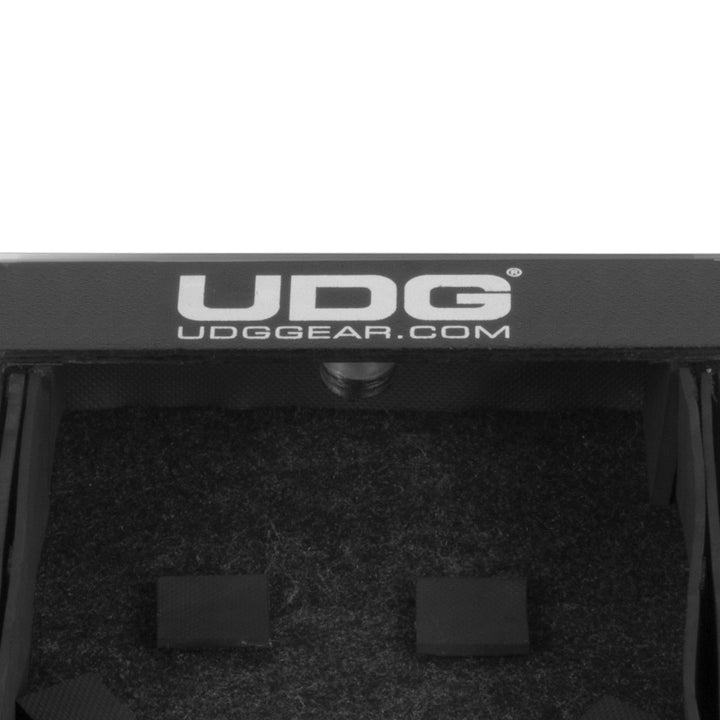 UDG Ultimate Flight Case Pioneer DDJ-REV7 Black Plus (Wheels)