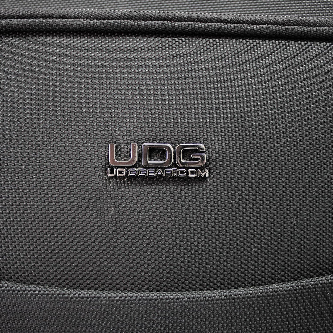 UDG Creator Wheeled MIDI Controller Case Black 22"