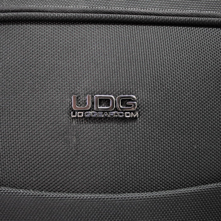 UDG Creator Wheeled MIDI Controller Case Black 22"