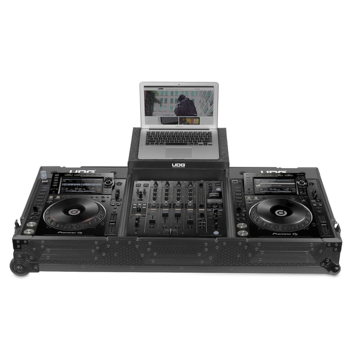 UDG Ultimate Flight Case Pioneer CDJ-2000/ 900NXS2 Black MK2 Plus (Laptop Shelf + Wheels)