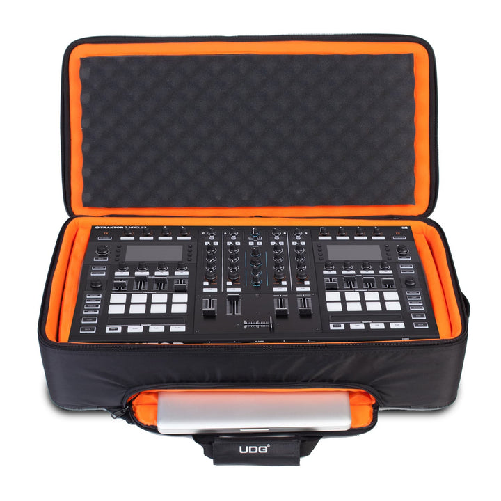 UDG Ultimate MIDI controller Backpack Large Black/Orange Inside MK2