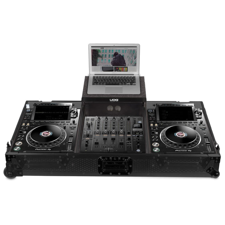 UDG Ultimate Flight Case Pioneer CDJ-3000/ 900NXS2 Black Plus (Laptop Shelf + Wheels)